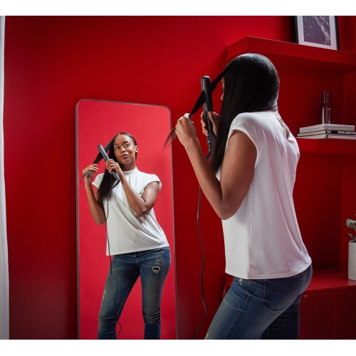 REMINGTON HAIR STRAIGHTENER...